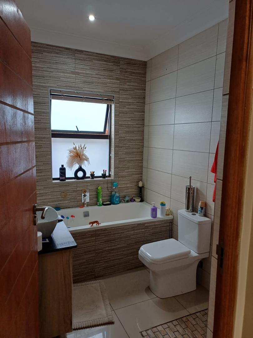 3 Bedroom Property for Sale in Pellissier Free State